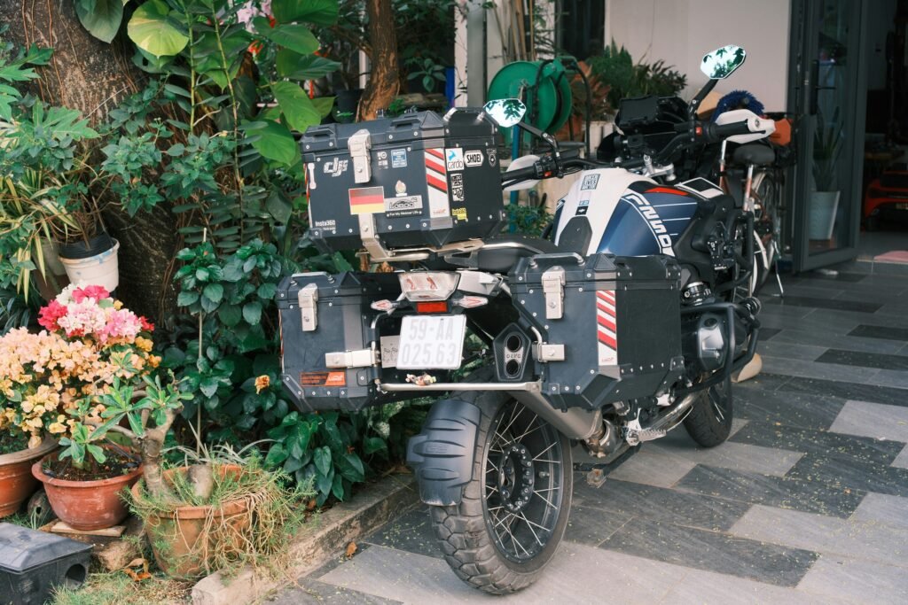 rear-end-of-motorcycle-installed-with-panniers-and-tail-pack-for-motorcycle-expedition-planning