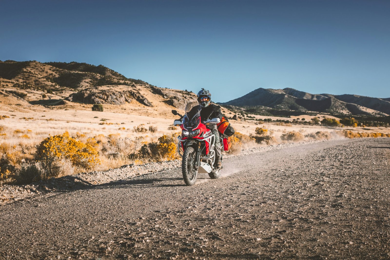 biker-trailing-in-rough-terrain-circuit